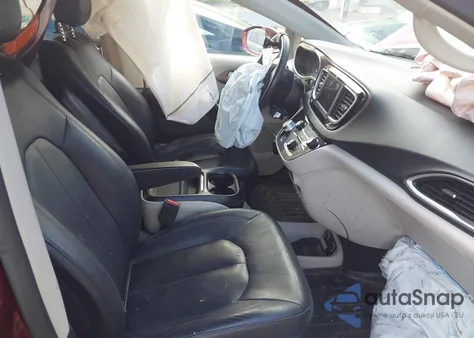 2019 Chrysler Pacifica Touring L из США, поврежденный, VIN 2C4RC1BG4KR596866